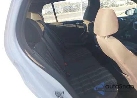 2013 Volkswagen Gti из США, поврежденный, VIN WVWHD7AJ2DW126743